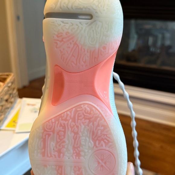 Way of Wade Shadow Volleyball Shoes woman's 8 **Brand New** - Picture 5 of 6